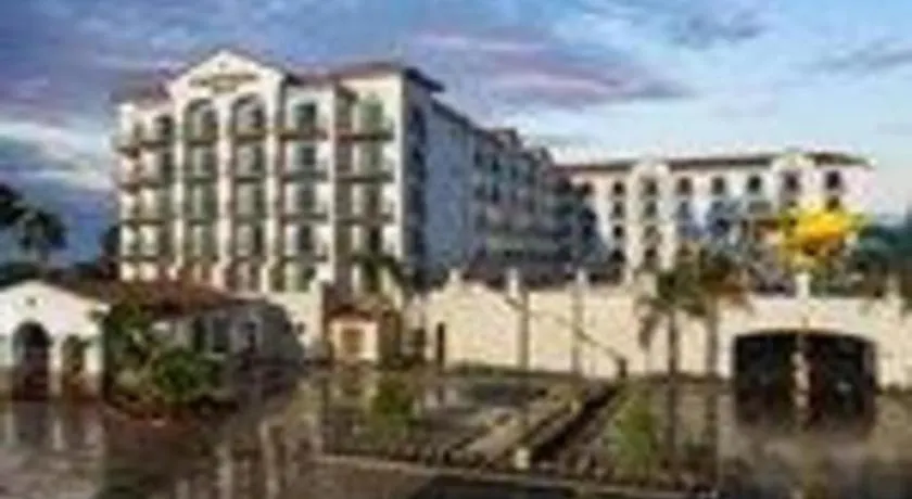 Courtyard Anaheim Theme Park Entrance Hotel